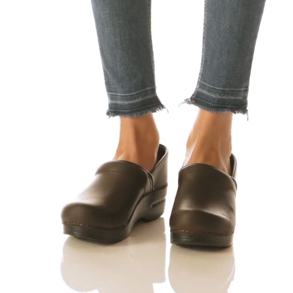 Oiled dark brown leather dansko clogs